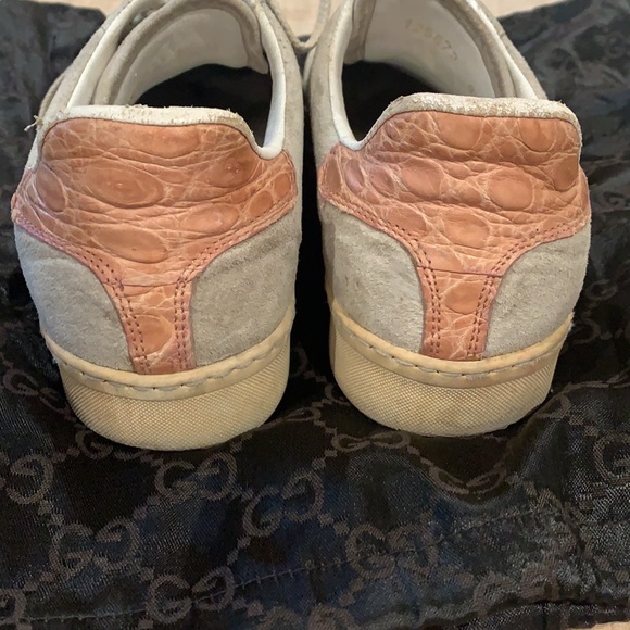 Pre Loved Gucci Sneakers Suede Pink and Green Stripe with dust bag - Picture 3 of 8